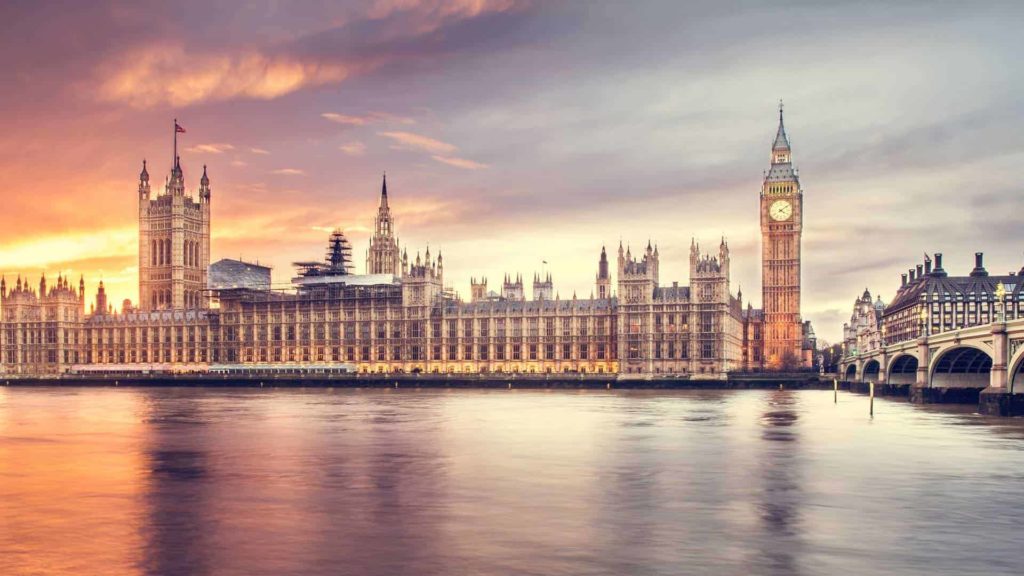 westminster palace and elizabeth tower from the southbank