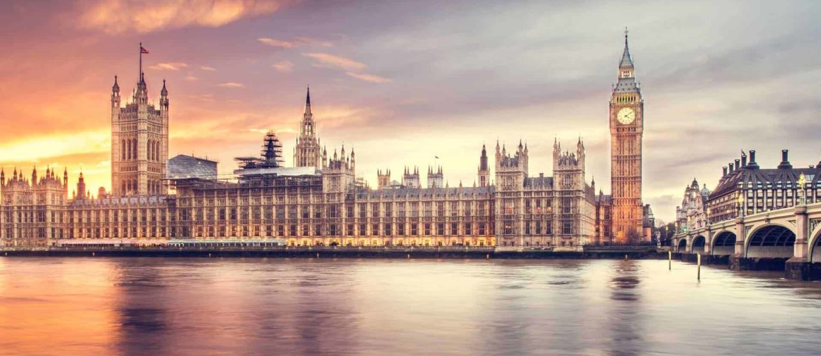 westminster palace and elizabeth tower from the southbank