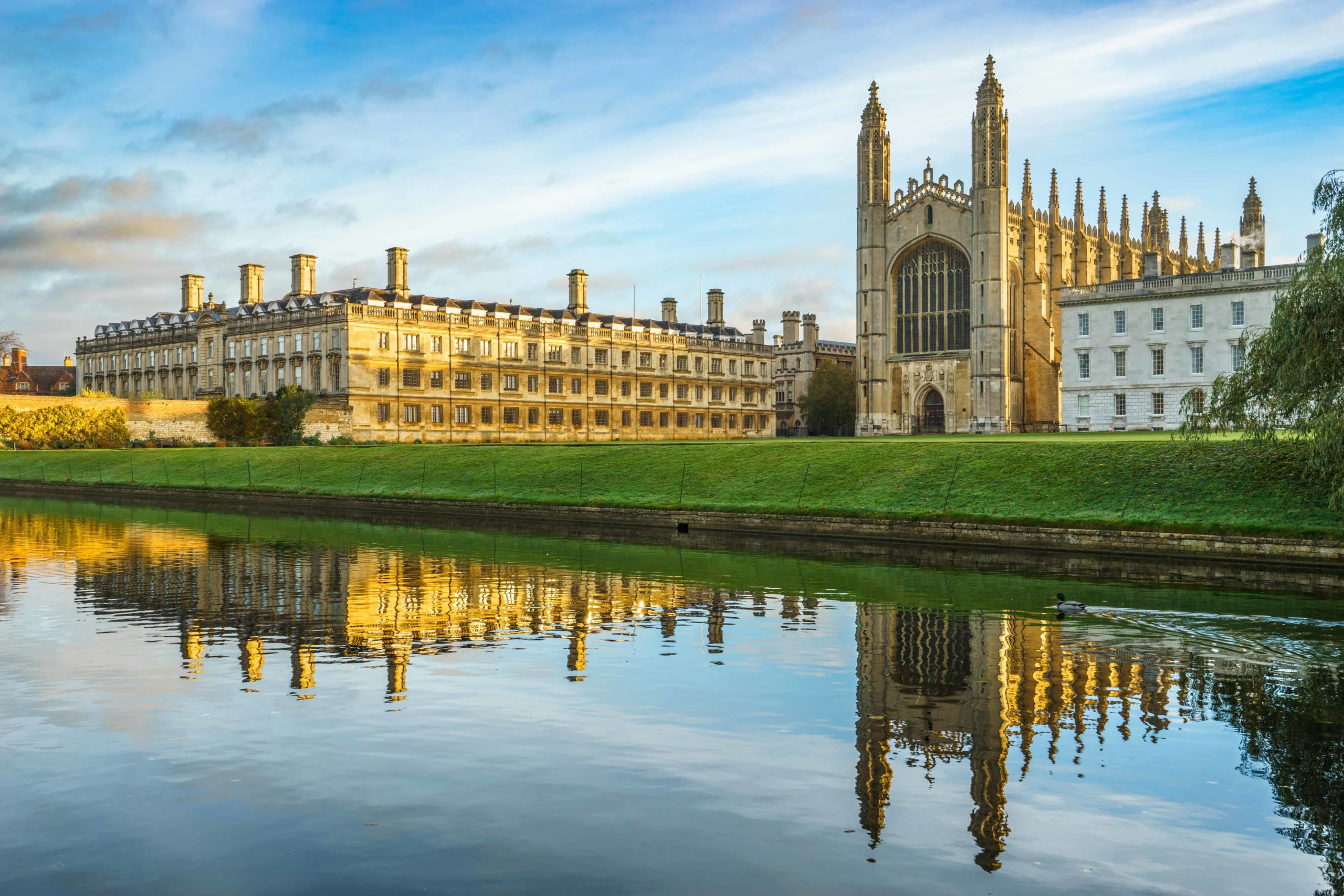 Cambridge university was founded. Королевский колледж Кембридж. Кембридж университет колледж Кингс. Кембридж Англия колледжи. Часовня королевского колледжа Кембридж.
