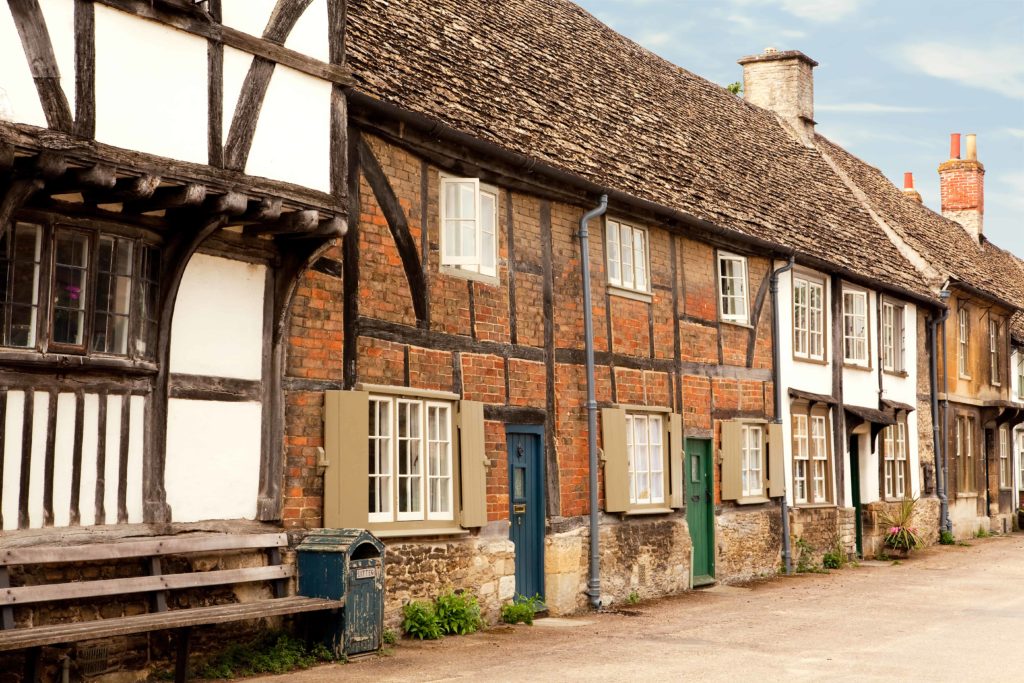 Harry Potter Filming Locations In Lacock | Evan Evans Tours