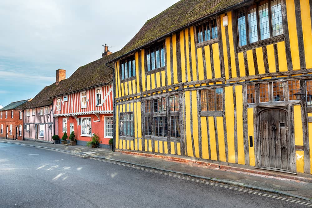yellow wooden beamed cottage in lavenham