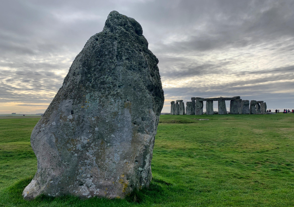 the heel stone at stonehenge