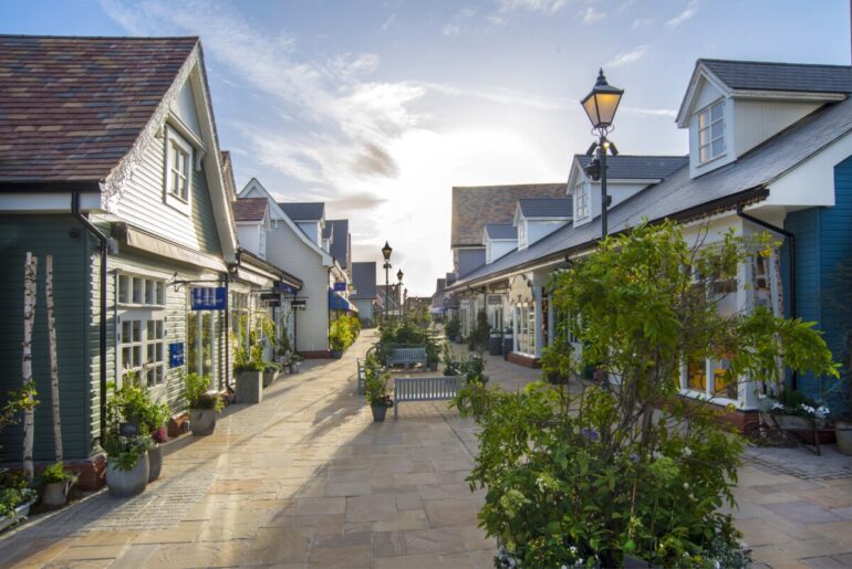 bicester village shops